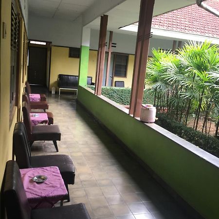 Oyo Life 1708 Hotel Budi Famili 1 Syariah Ciamis Eksteriør billede