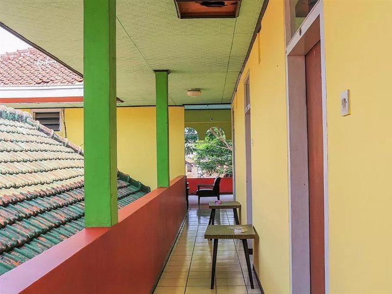 Oyo Life 1708 Hotel Budi Famili 1 Syariah Ciamis Eksteriør billede