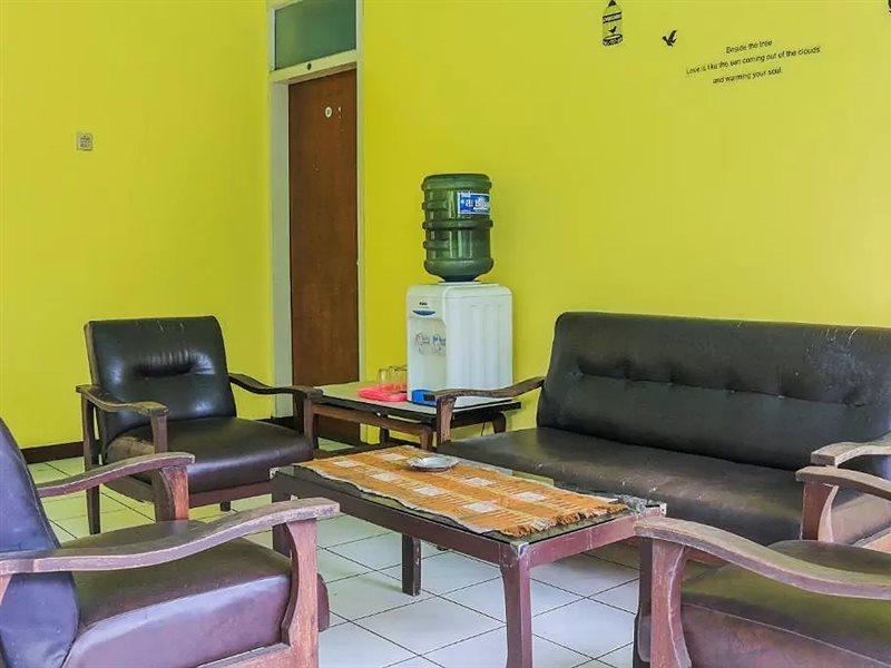 Oyo Life 1708 Hotel Budi Famili 1 Syariah Ciamis Eksteriør billede